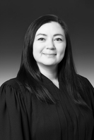Photo of Iris Molnar